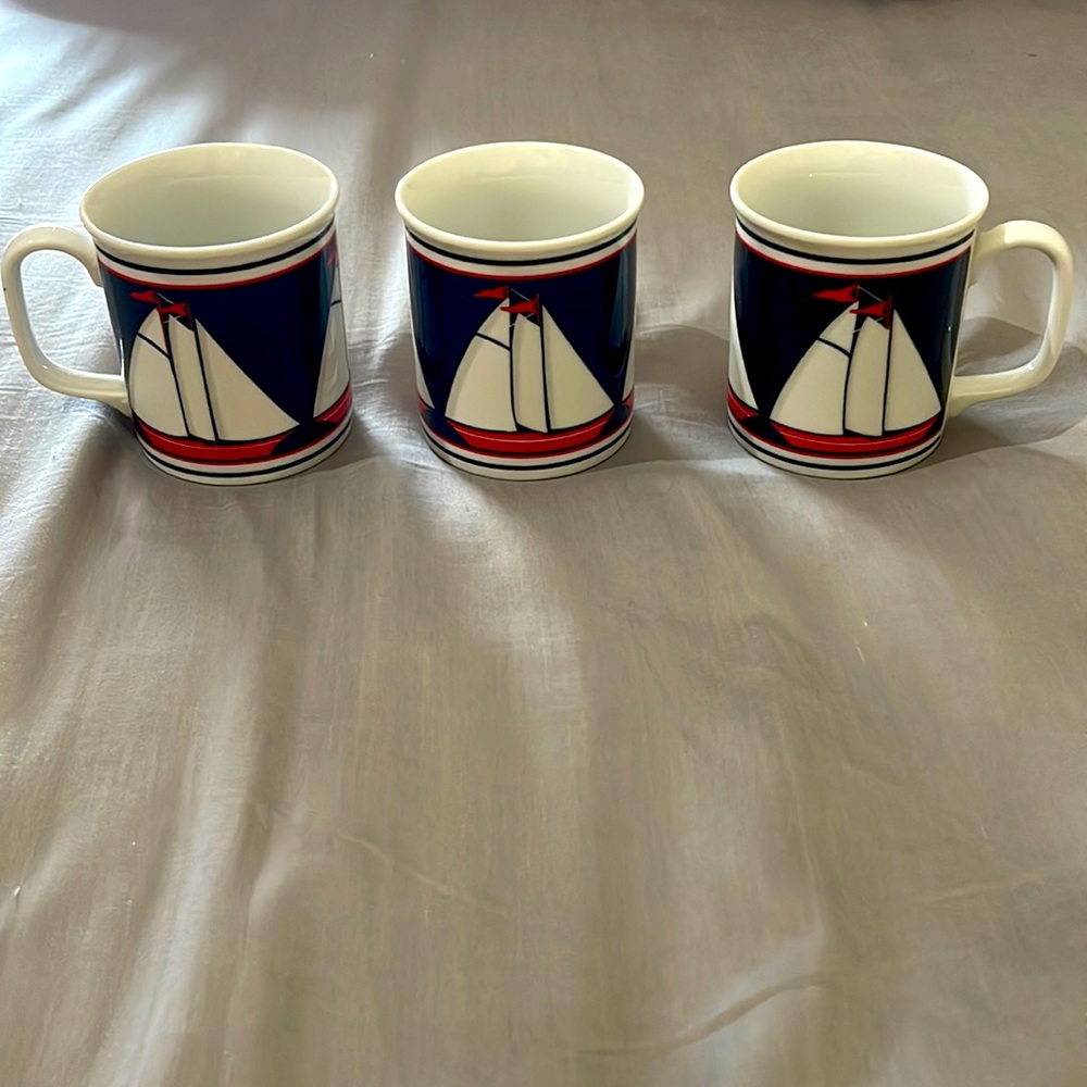 Vintage Curzon Sailboat Mug Set of 4